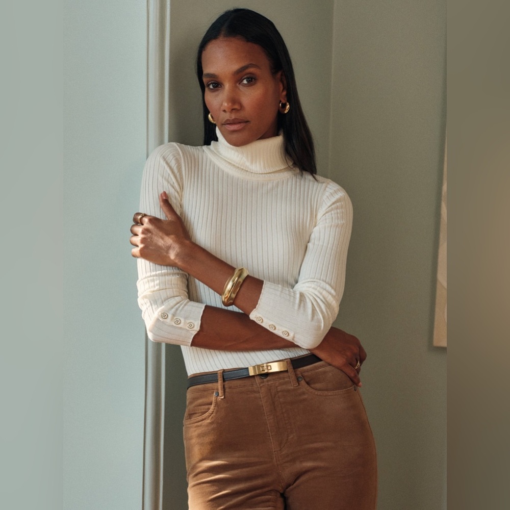 J. McLaughlin Arlette Ribbed Turtleneck Sweater Egret White Button Detail Size S